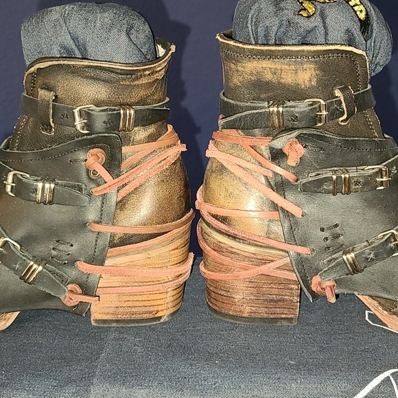 SOLD NIB freebird Crue in black multi. - Picture 4 of 12